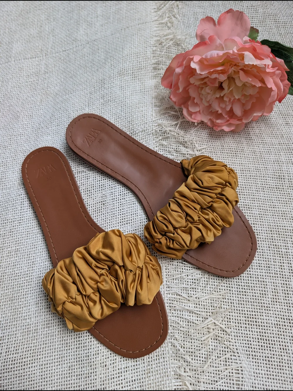 Zara Tan Slide Sandals with Mustard Ruched Satin Strap sz39 - Picture 2 of 7